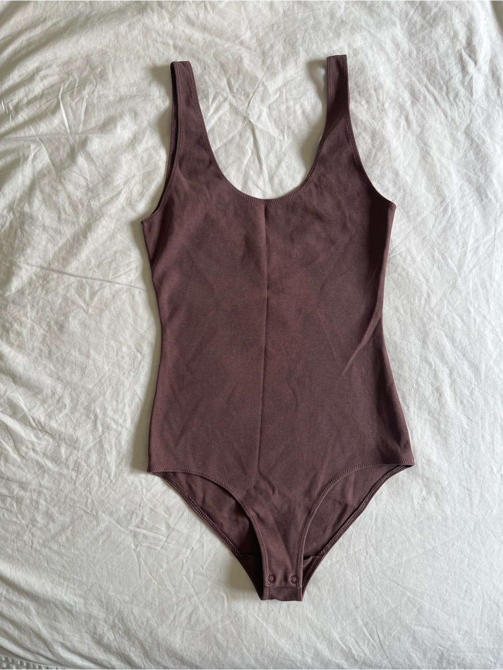 Wilfred Free Taupe Scoop Neck Bodysuit Size S